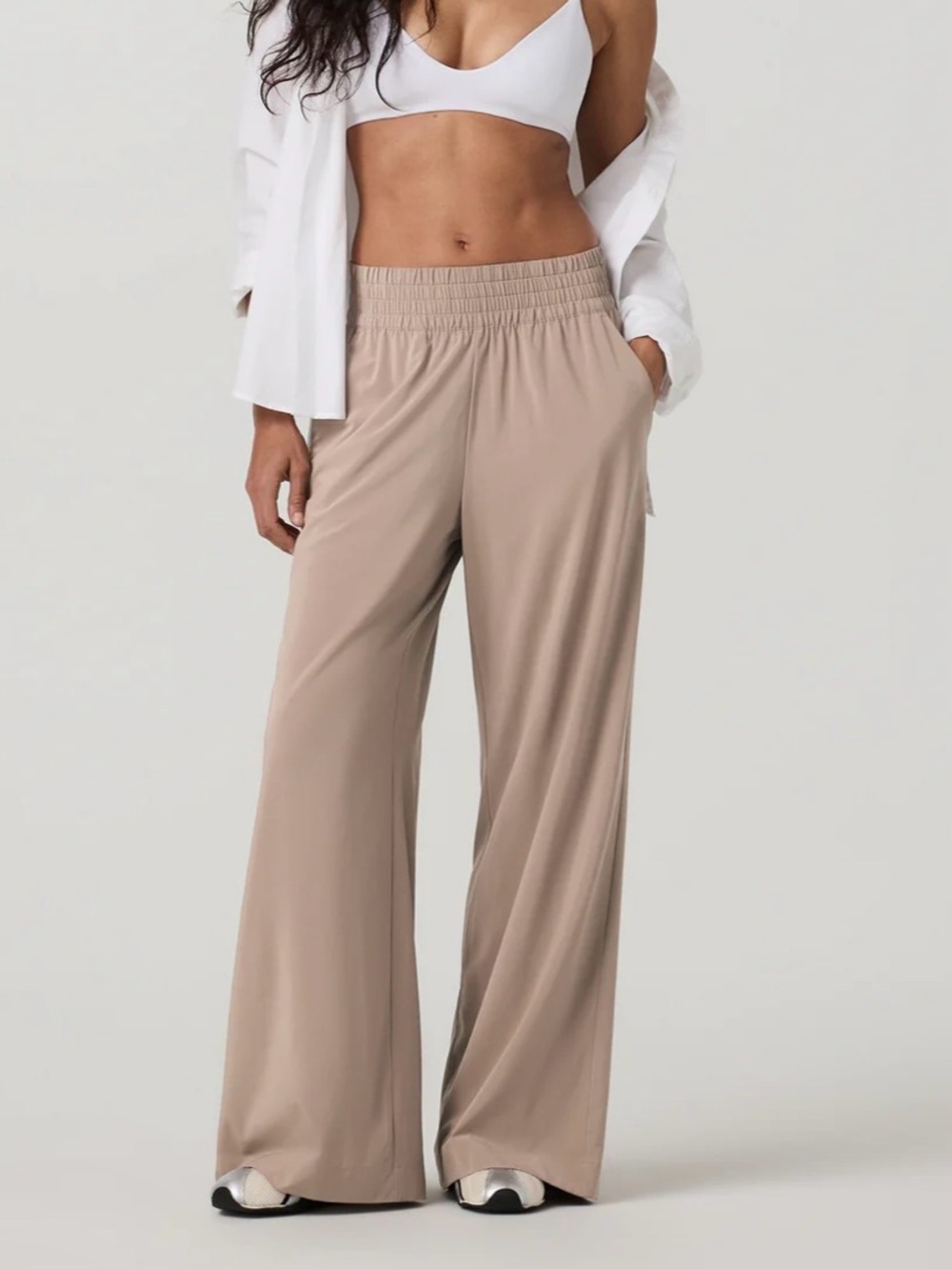 Vuori Villa Wide Leg Pant in Sorrel Brown - Picture 7 of 9